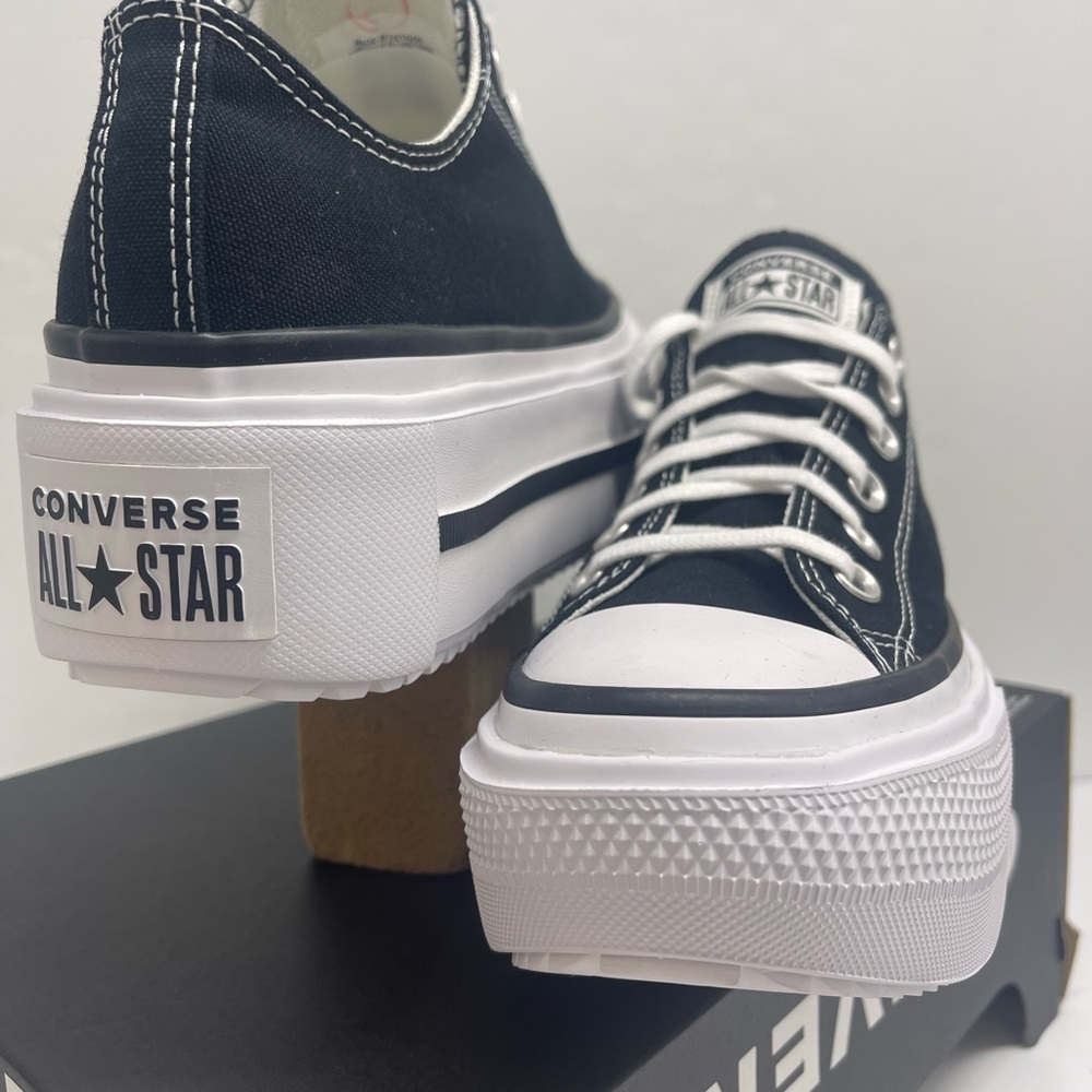 Converse Men’s Black and White Platform Sneakers - Picture 10 of 16